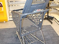 Tien winkelwagens wanzi. inclusief metalen stallingsbeugel met kettingsysteem en twee kinderwinkelwagens. l... - afbeelding 6 van  6