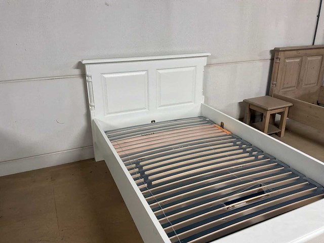 Tiffany bedframe met lattenbodem - afbeelding 7 van  12
