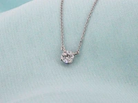 Tiffany & co - platina solitaire halscollier met een natuurlijke diamant - afbeelding 7 van  9