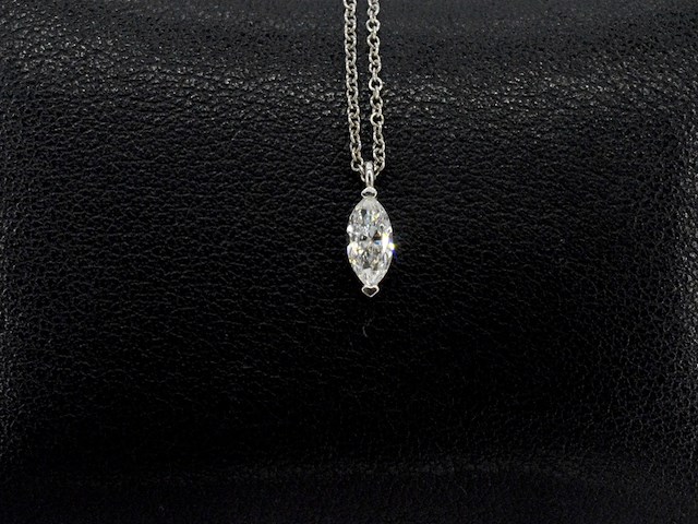 Tiffany & co - tiffany & co ketting met een marquise geslepen diamant van gia - afbeelding 1 van  10