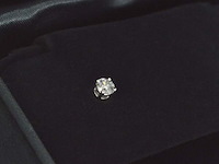 Tiffany & co - tiffany solitair oorknop met diamant - afbeelding 7 van  13