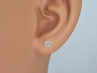 Tiffany & co solitair oorknop met diamant - afbeelding 11 van  11