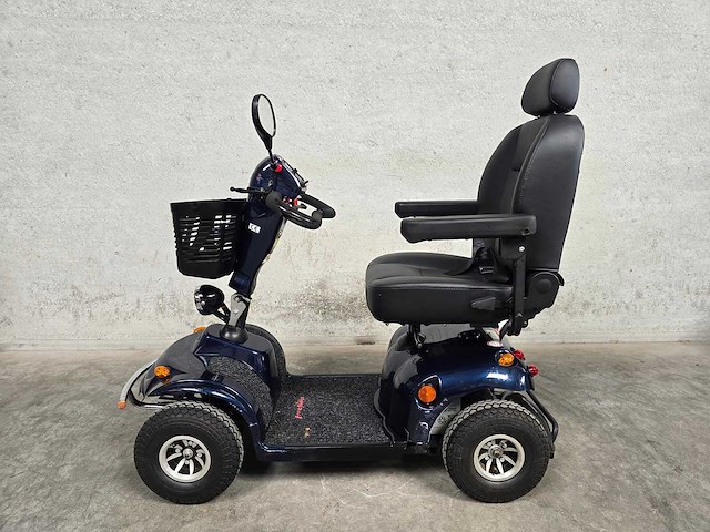 Tiger - 4 - scootmobiel - met oplader - afbeelding 1 van  9