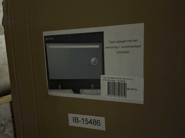 Tigris spiegel rechthoek met led en scheerspiegel 140x80 cm - afbeelding 1 van  4