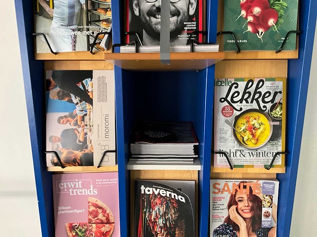 Tijdschriften kast - afbeelding 3 van  3