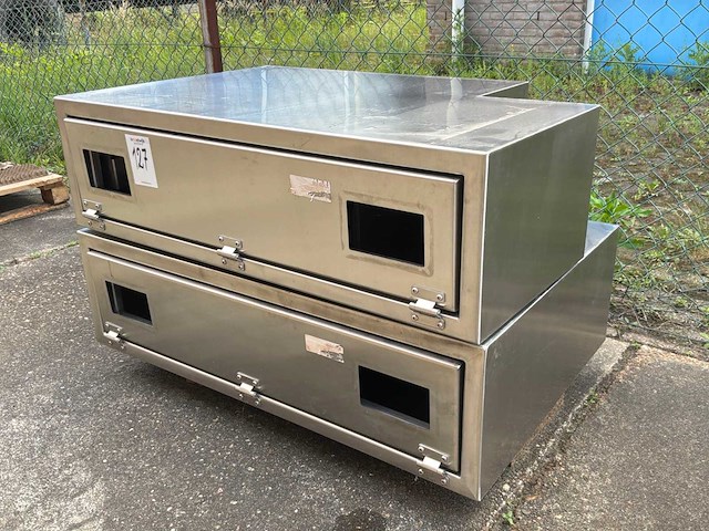 Tilbox onderbouw gereedschapskist met lades links en rechts. - afbeelding 1 van  3