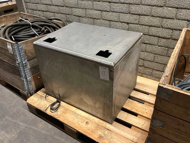 Tilbox onderbouw kast - afbeelding 1 van  4