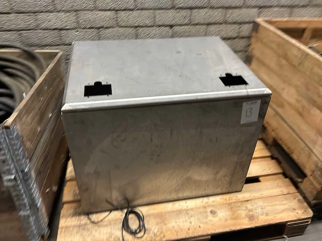 Tilbox onderbouw kast - afbeelding 2 van  4