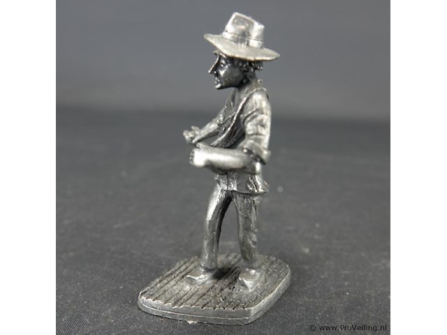 Tinnen beeld - afbeelding 2 van  5