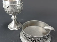 Tinnen kelkglas op tinnen schaal - afbeelding 3 van  5