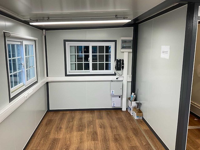 Tiny house / bureau inklapbaar - afbeelding 11 van  30