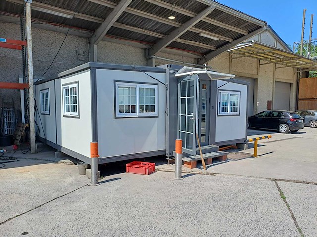 Tiny house / bureau inklapbaar - afbeelding 13 van  30