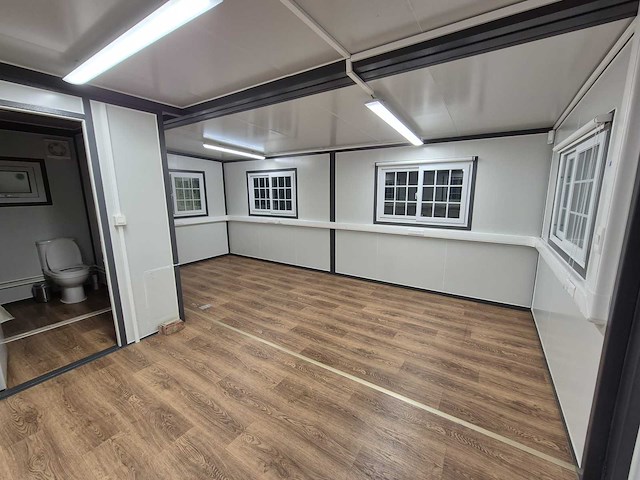 Tiny house / bureau inklapbaar - afbeelding 19 van  30