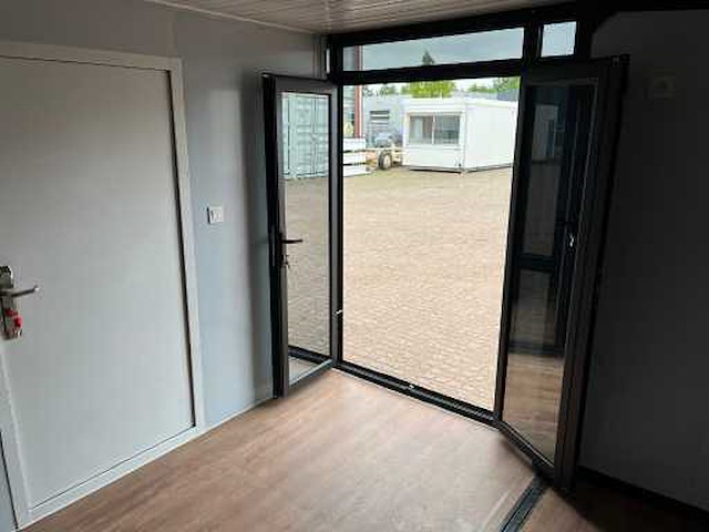 Tiny house xxl / mobiele woonunit xxl / chalet xxl - 12 meter - afbeelding 18 van  23