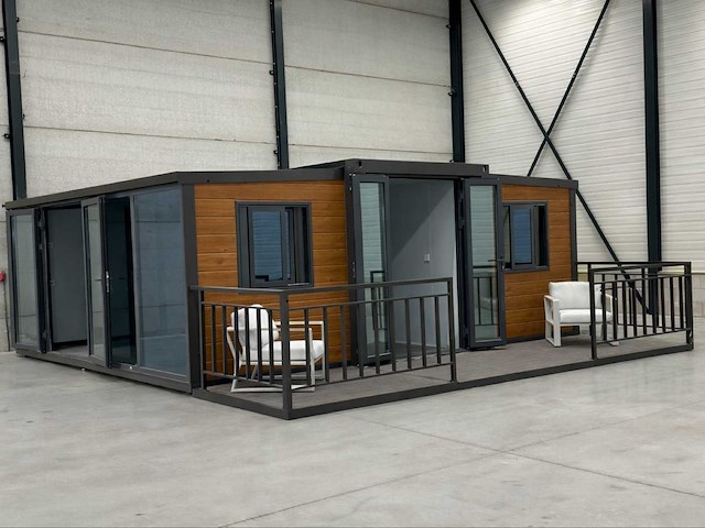 Tiny house - afbeelding 1 van  14