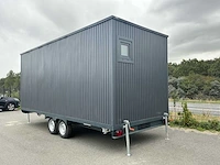 Tiny house