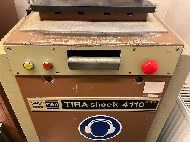 Tira vib 5142/shock 4110 elektrodynamisch vibratietestinstallatie (2x) - afbeelding 8 van  24