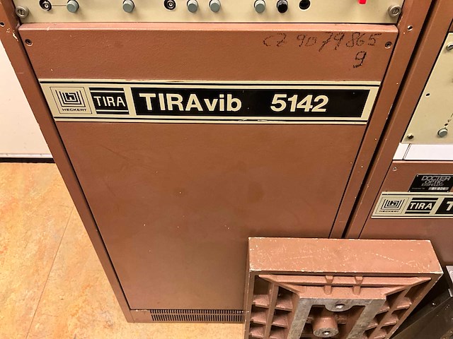 Tira vib 5142/shock 4110 elektrodynamisch vibratietestinstallatie (2x) - afbeelding 23 van  24