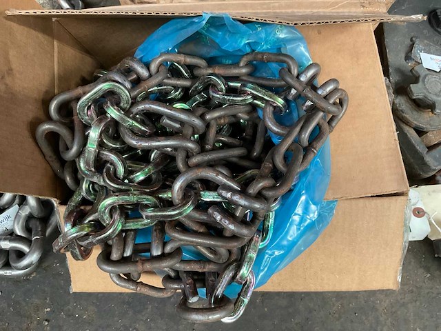 Tire chain - afbeelding 1 van  2