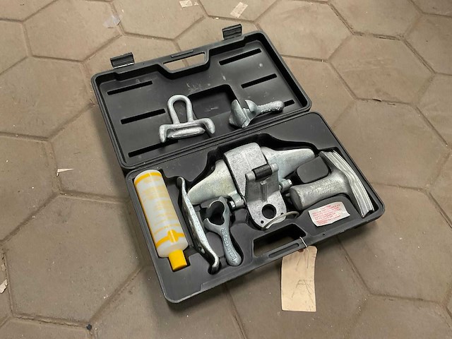 Tire changing tool - afbeelding 2 van  3