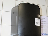 Tissuedispenser. - afbeelding 2 van  2