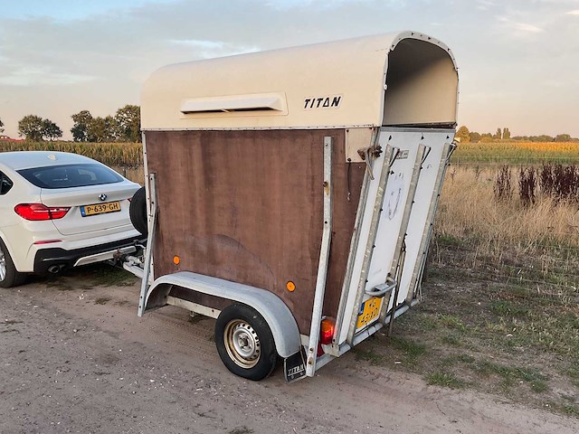 Titan jelsum ptr1 paardentrailer - afbeelding 8 van  14