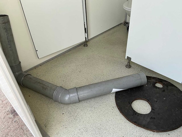 Titan jelsum toiletwagen - afbeelding 4 van  26