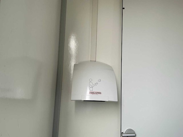 Titan jelsum toiletwagen - afbeelding 5 van  26