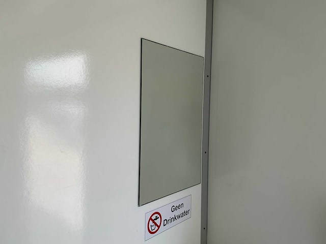 Titan jelsum toiletwagen - afbeelding 9 van  26