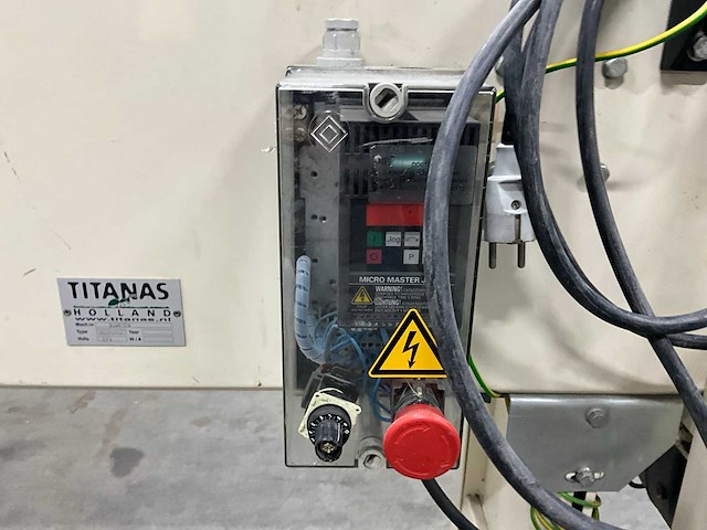 Titanas meenemer aanvoerband - afbeelding 4 van  5