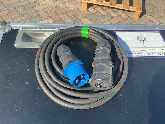 Titanex cee 3g2,5 5m cable 230v (40x) - afbeelding 1 van  3