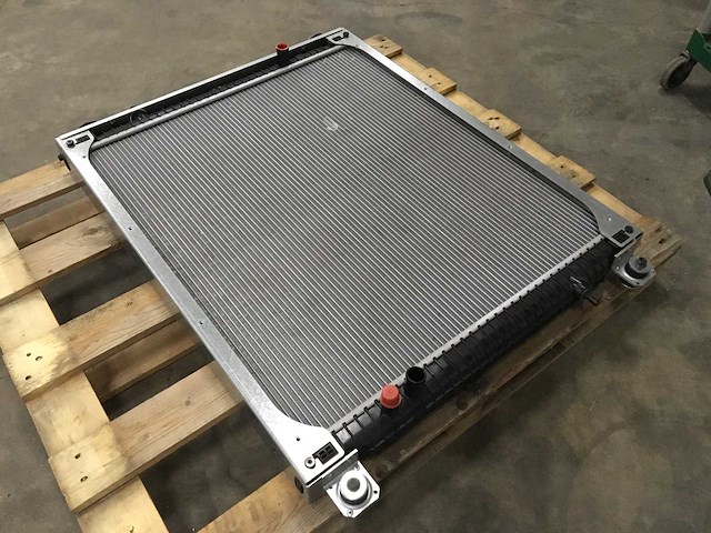 Titanx radiator - afbeelding 1 van  3