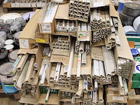 Tl-buizen in grote diversiteit op pallet. - afbeelding 3 van  3