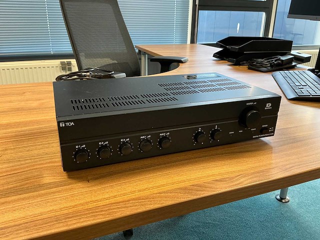 Toa - a-2120d - versterker - afbeelding 1 van  3