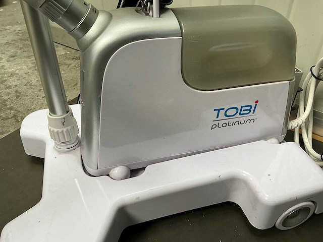 Tobi - platinum - kledingstomer - afbeelding 2 van  5