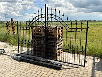 Toeganspoort / sierpoort - afbeelding 2 van  9