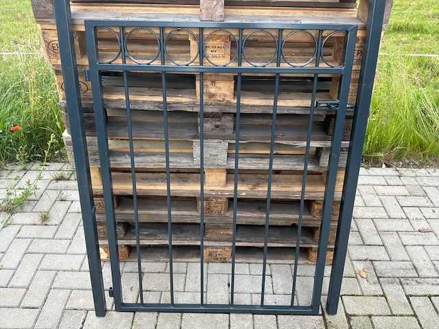 Toeganspoort - afbeelding 3 van  8