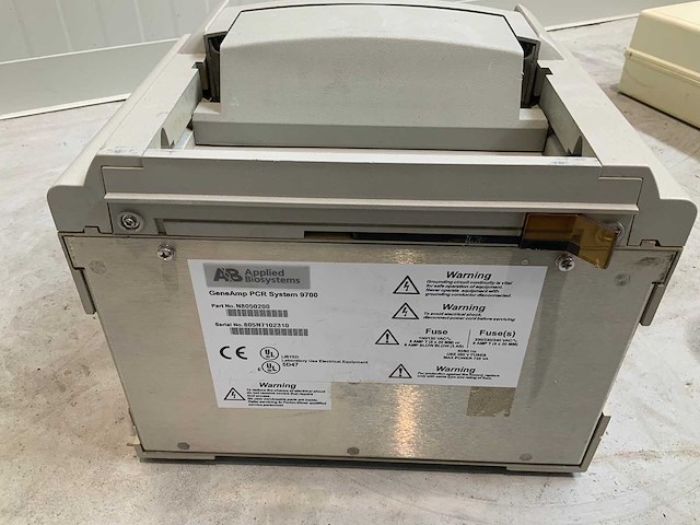 Toegepaste biosystemen geneamp 9700 pcr-systeem - afbeelding 4 van  4