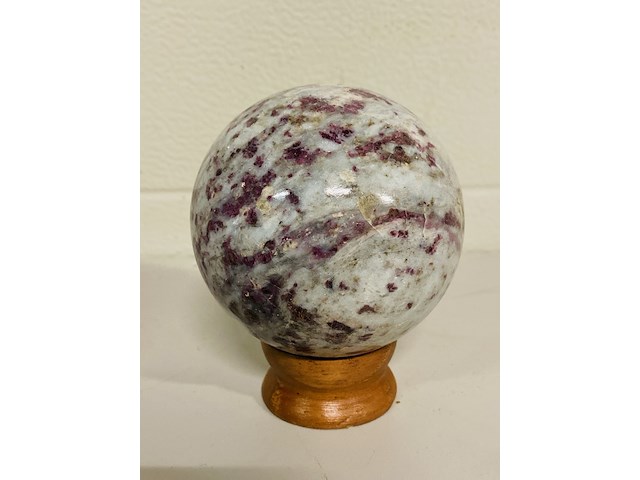 Toermalijn rood bol - afbeelding 3 van  4