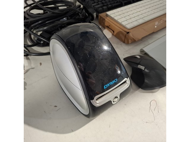 Toetsenborden, kabels, afstandsbedieningen, dymo labelprinter, diversen multimedia - afbeelding 5 van  7