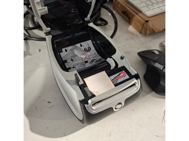 Toetsenborden, kabels, afstandsbedieningen, dymo labelprinter, diversen multimedia - afbeelding 6 van  7