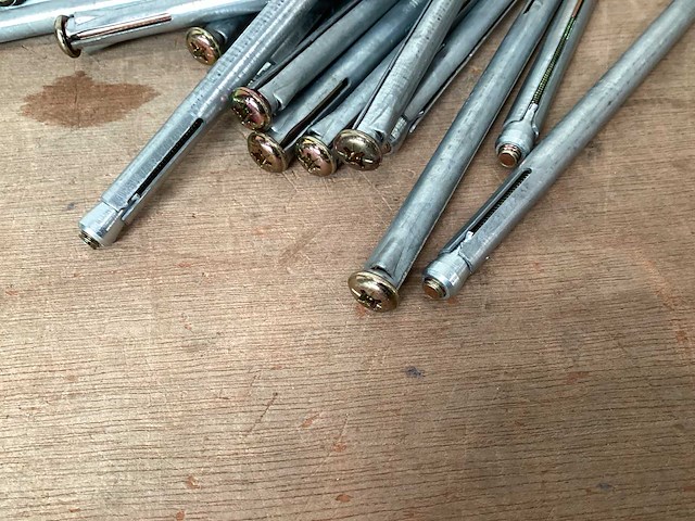 Toge kozijnplug metaal 8x112, doos 100 stuks (43x) - afbeelding 2 van  5