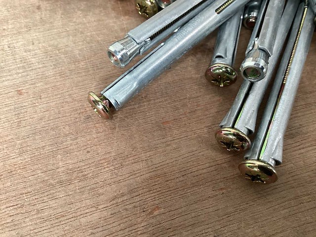 Toge kozijnplug metaal 8x72, doos 100 stuks (60x) - afbeelding 4 van  6