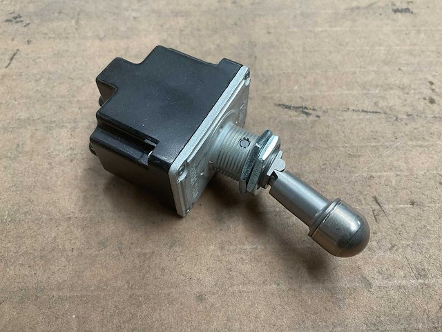 Toggle switch (2x) - afbeelding 3 van  4