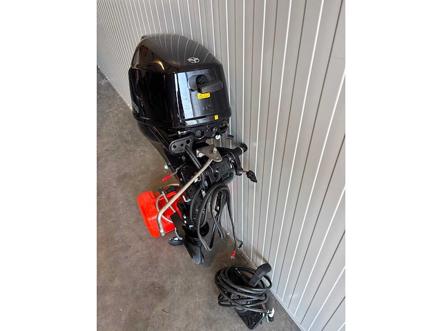 Tohatsu - 9,9pk four stroke 2025 - buitenboordmotor - afbeelding 2 van  3