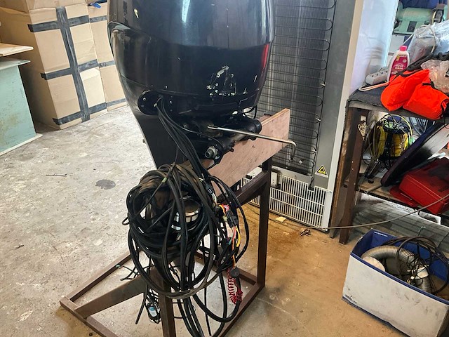 Tohatsu mfs90a buitenboordmotor - afbeelding 9 van  13