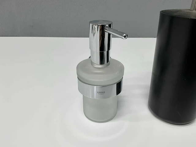 Toilet en badaccessoires - afbeelding 5 van  15