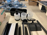 Toilet en douchegarnituur - afbeelding 3 van  3