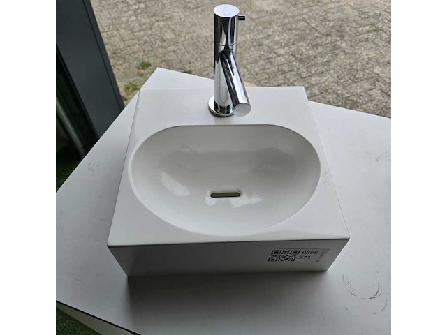 Toilet fontein, sphinx - afbeelding 1 van  7