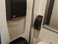 Toilet garnituur